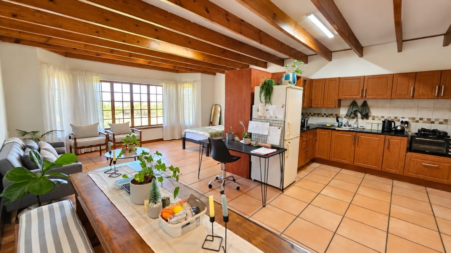 To Let 1 Bedroom Property for Rent in Melodie North West